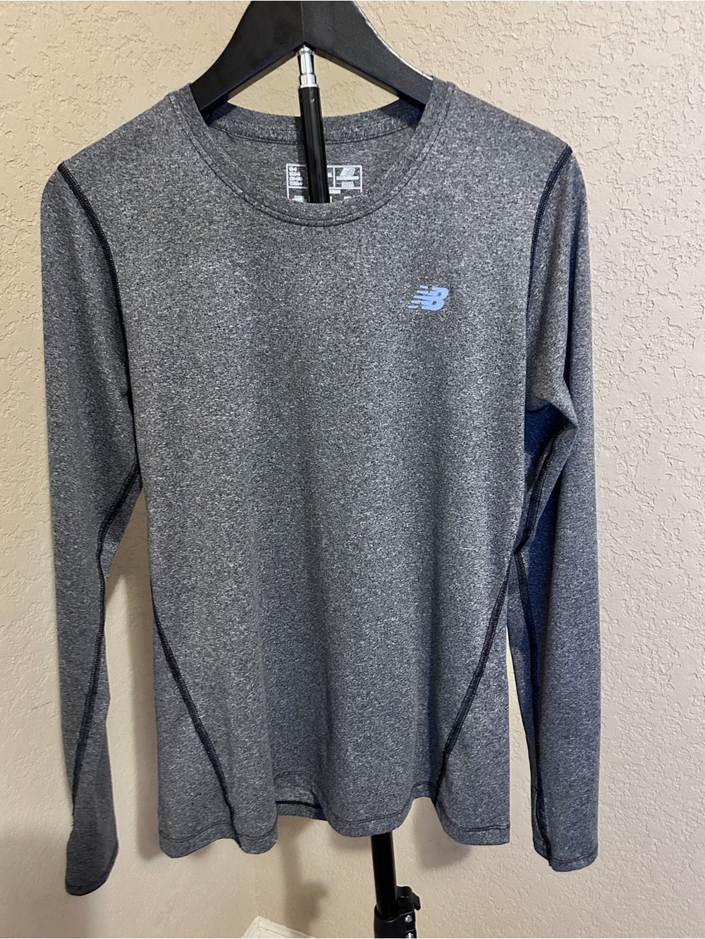 Women’s New Balance Long-Sleeve Heather Gray Performance Shirt